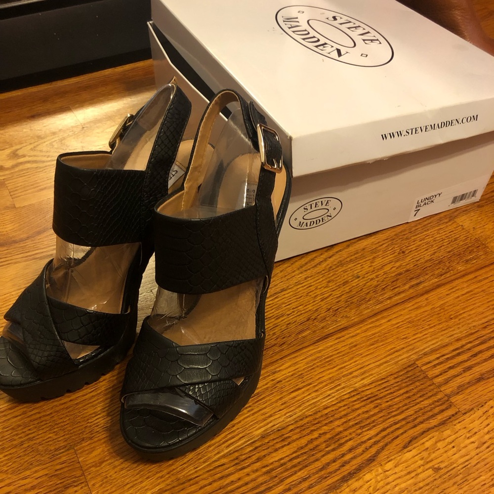 Steve Madden new heel sandal